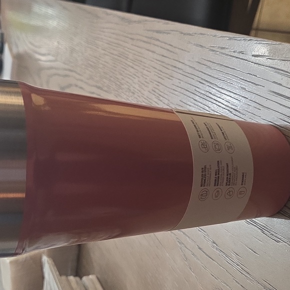 Stanley Rose Tumbler 20 oz - Picture 7 of 11